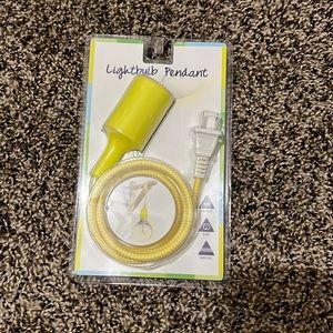 Light bulb pendant